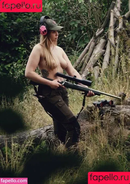 Farmgirl JoJo / farmgirl_jojo / https: Onlyfans Photo Gallery 