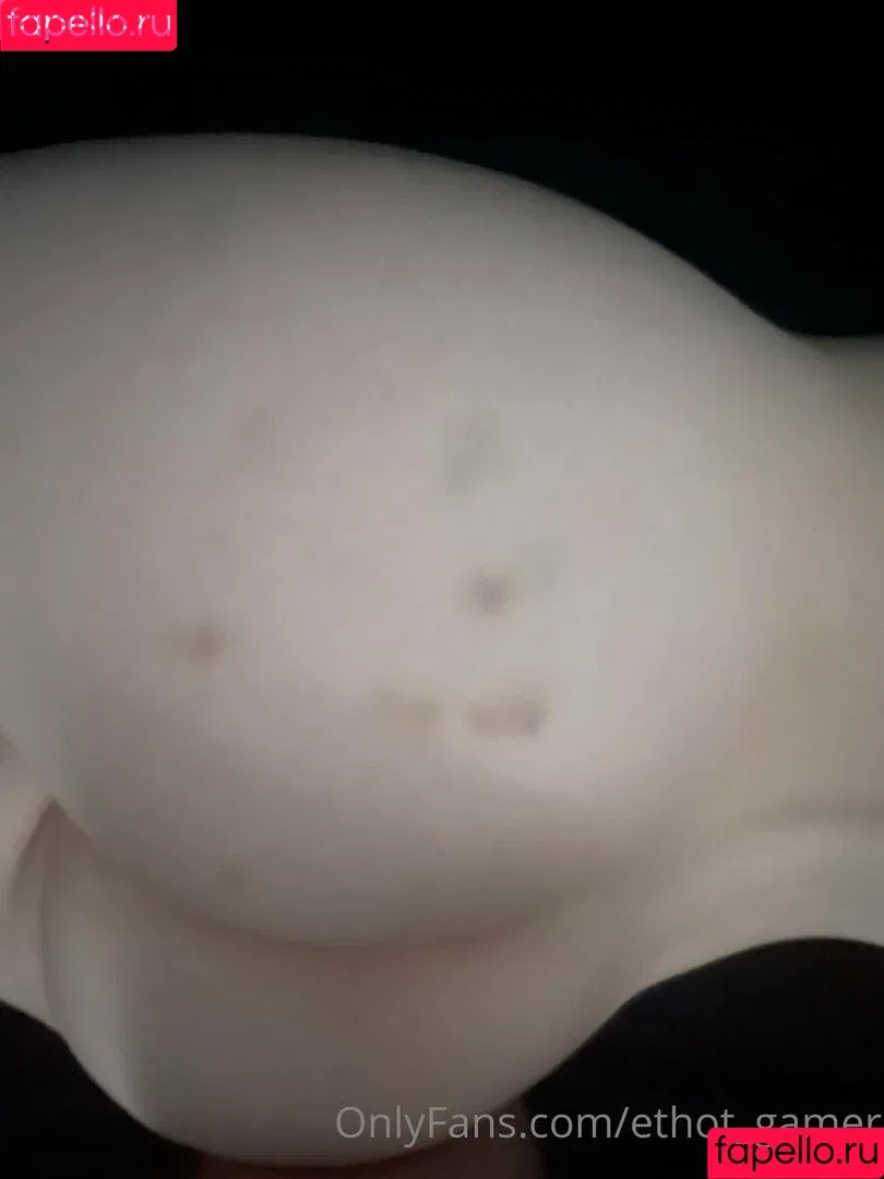 Alina Kim / bunny_alina_kim / ethot_gamer Onlyfans Photo Gallery 