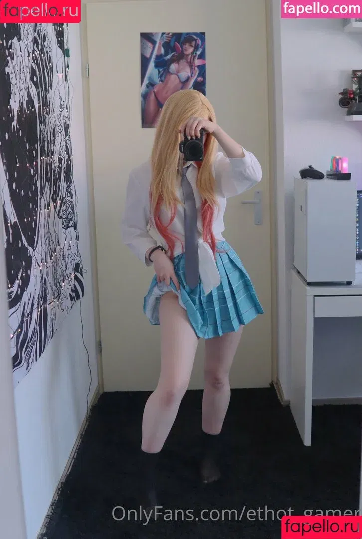 Alina Kim / bunny_alina_kim / ethot_gamer Onlyfans Photo Gallery 