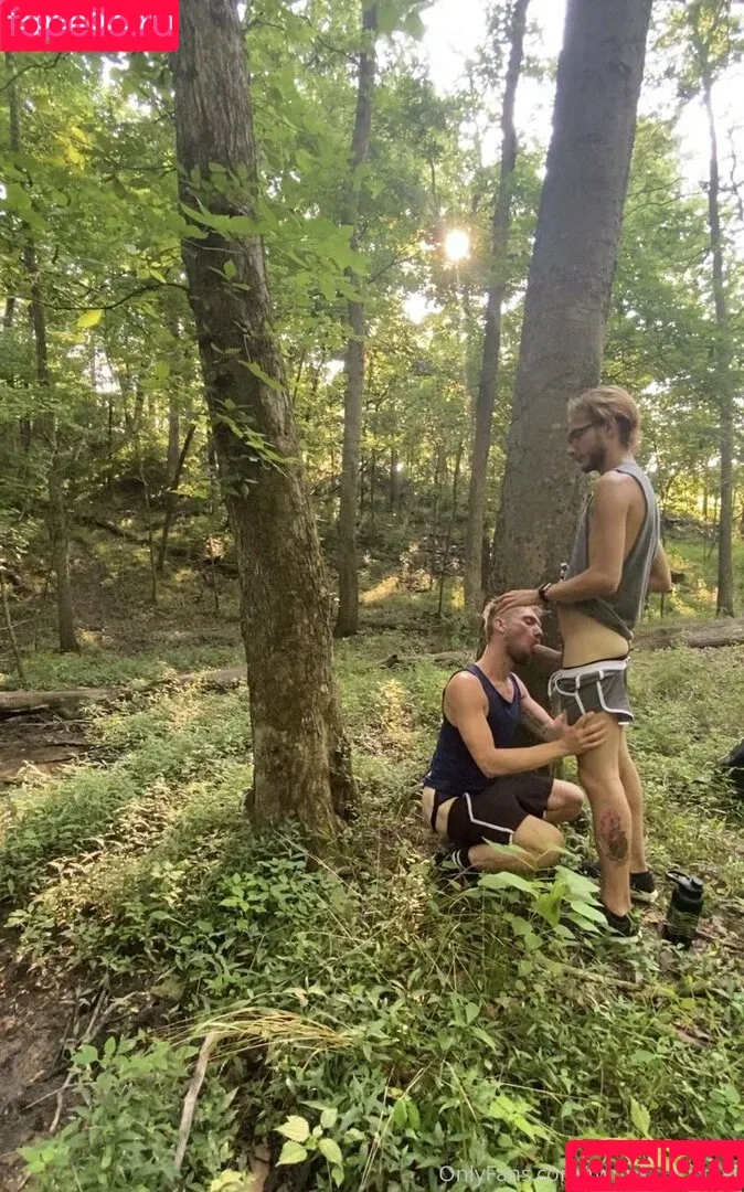 nickdnev / twunk_or_treat Onlyfans Photo Gallery 