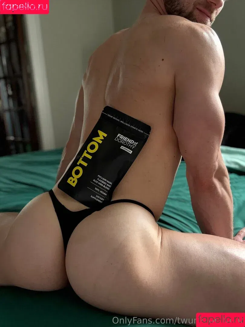 nickdnev / twunk_or_treat Onlyfans Photo Gallery 