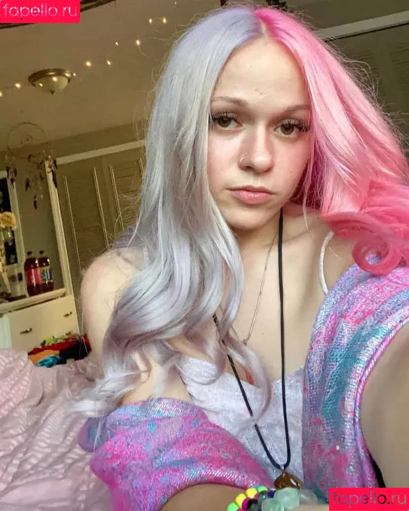 Megs__Dead / megsn0tdead / megsnotdead / notmegsdead Onlyfans Photo Gallery 