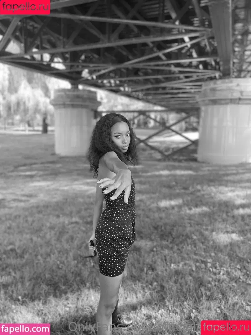 lina___black / officiallinablack Onlyfans Photo Gallery 