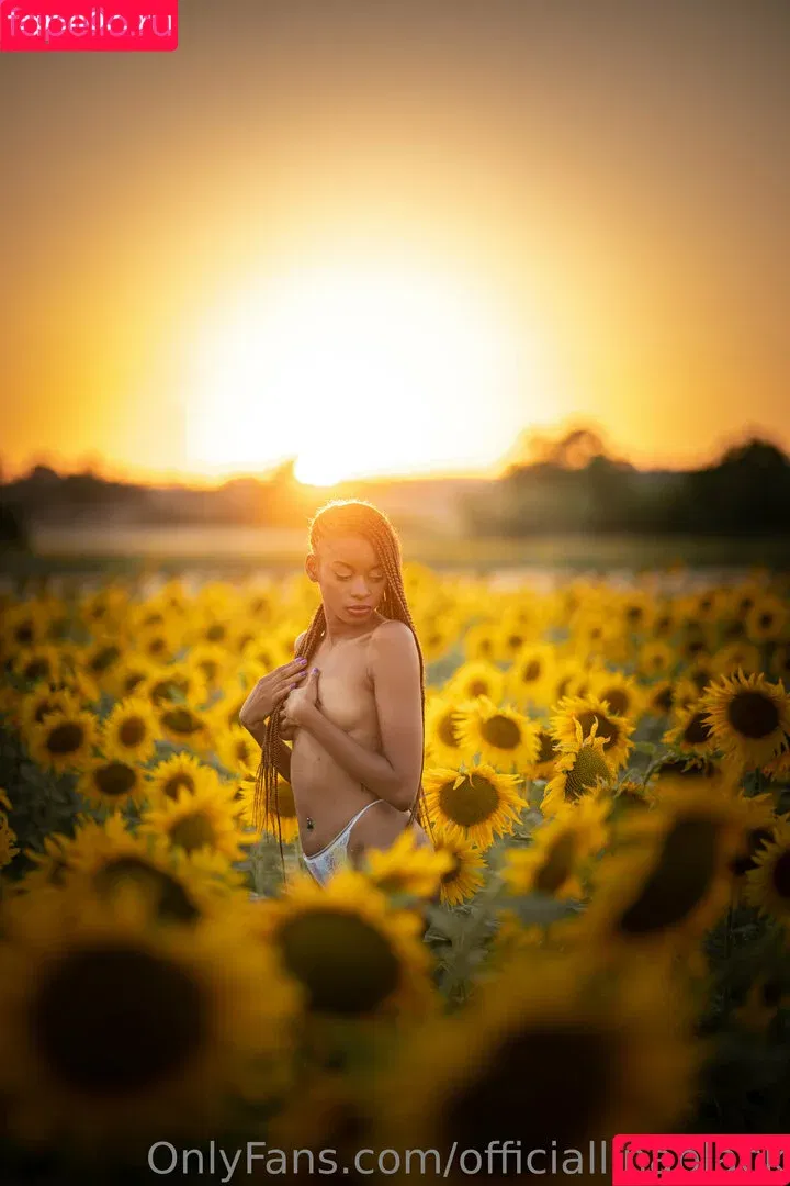 lina___black / officiallinablack Onlyfans Photo Gallery 