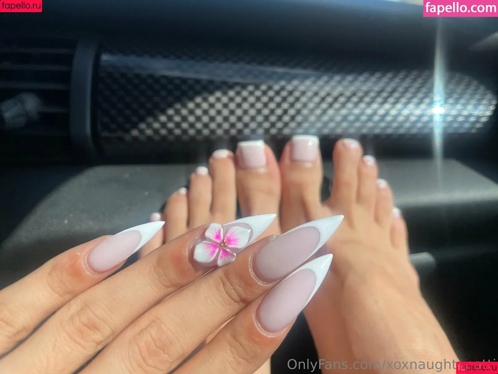 xoxnaughtynatti / xoxonatt Onlyfans Photo Gallery 