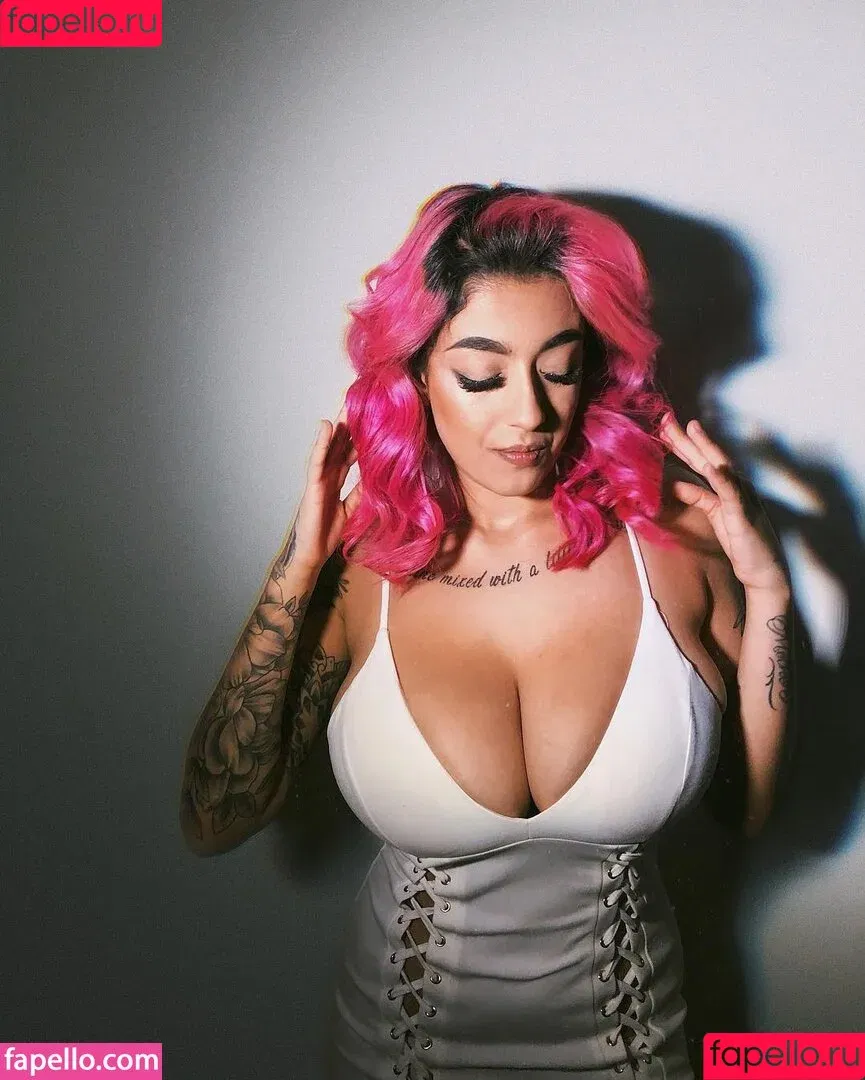 May Bakshi / maybakshi_ Onlyfans Photo Gallery 