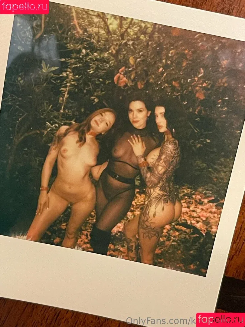 Kasarawood / babydemonsbox Onlyfans Photo Gallery 