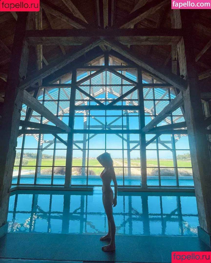 Nina Dobrev / nina / nina_dobrev Onlyfans Photo Gallery 