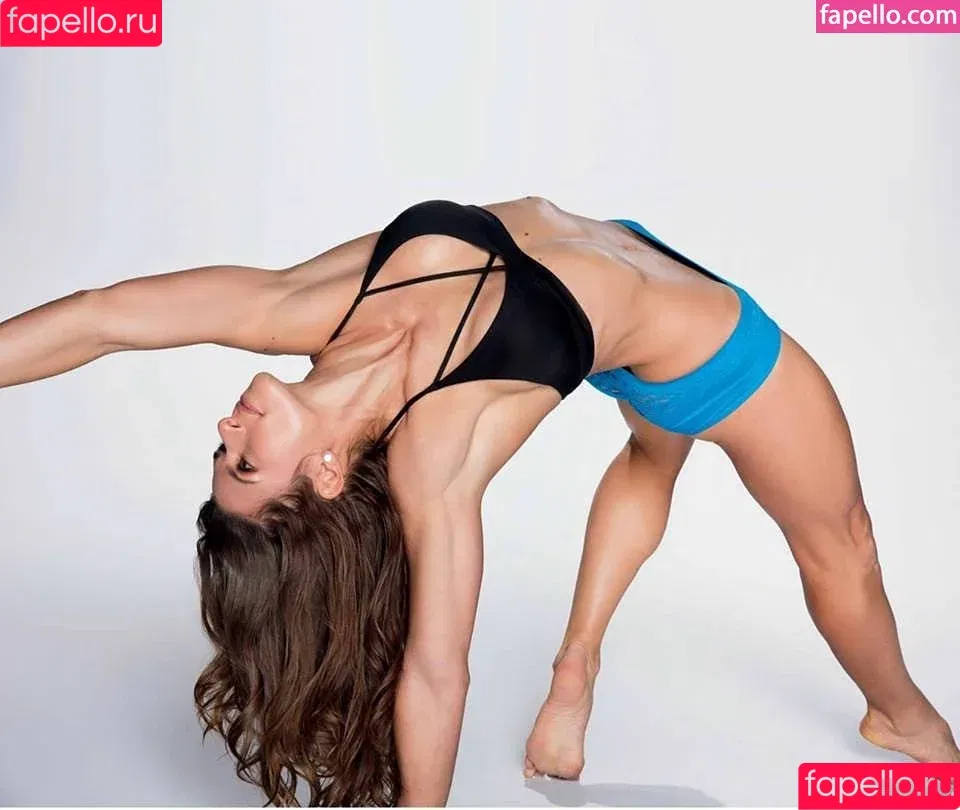 Aly Raisman / alyraisman Onlyfans Photo Gallery 