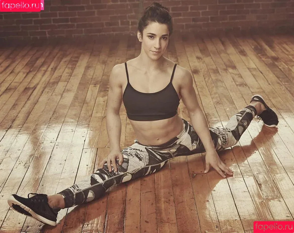 Aly Raisman / alyraisman Onlyfans Photo Gallery 