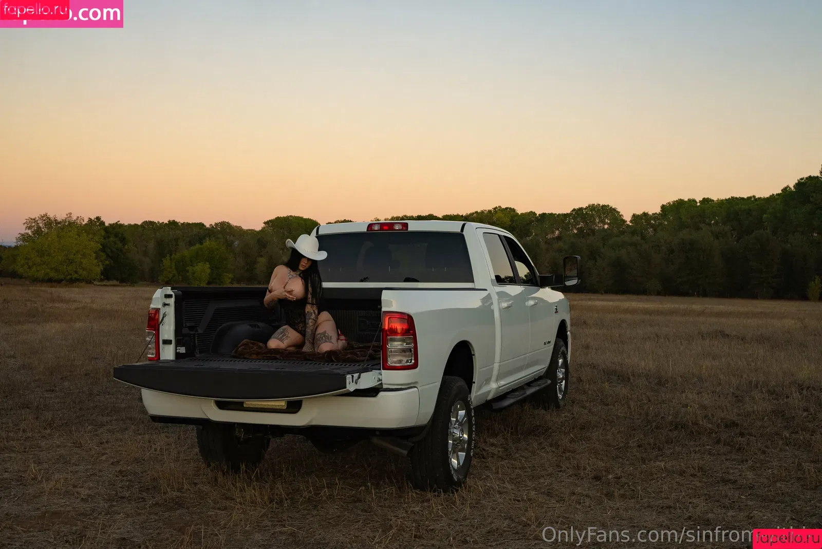 sinfromwithin Onlyfans Photo Gallery 