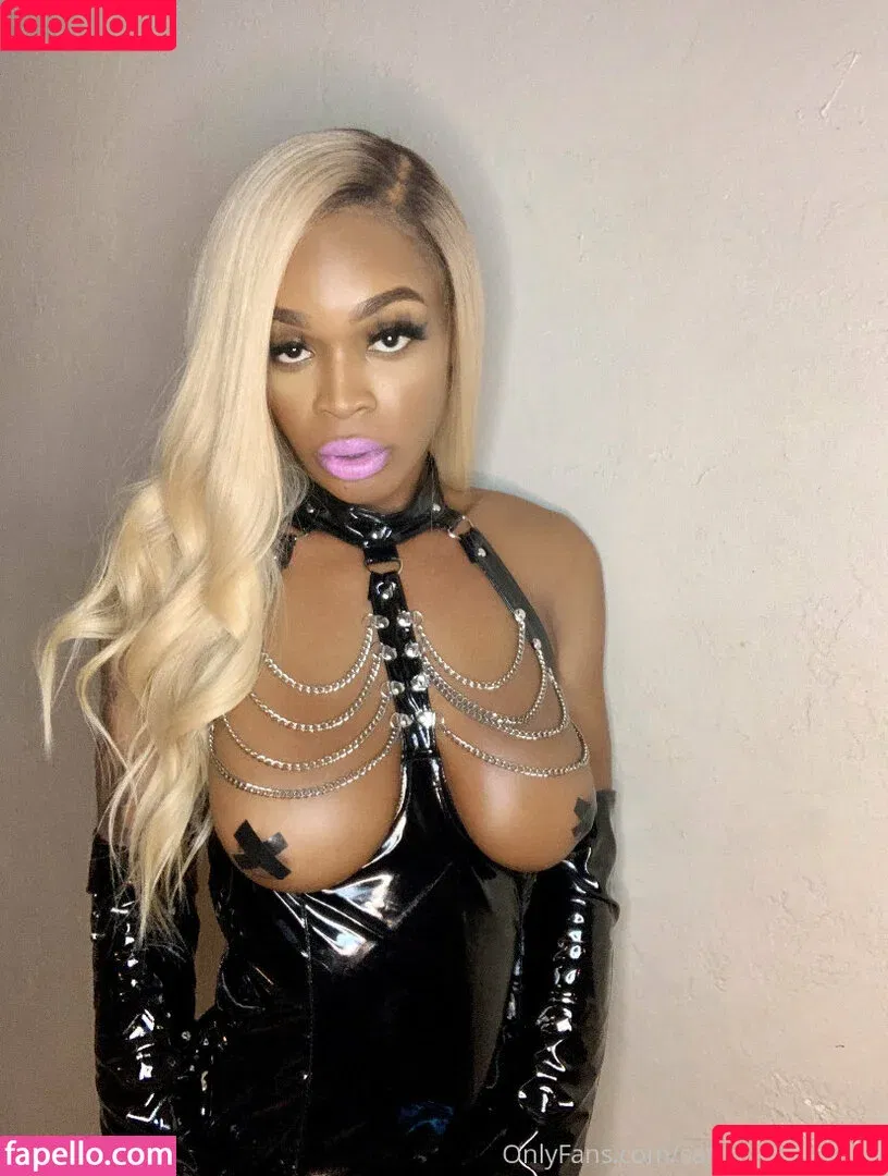 porsharevamped / samanthaporsha Onlyfans Photo Gallery 