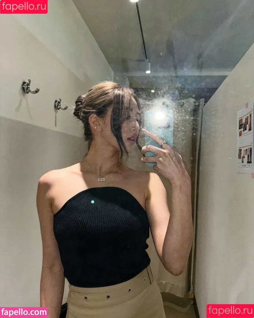 Jihyo / Park Ji-hyo / TWICE / _zyozyo / 박지효 Onlyfans Photo Gallery 