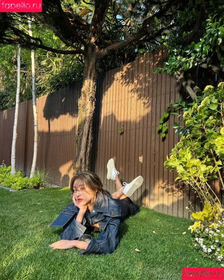 Jihyo / Park Ji-hyo / TWICE / _zyozyo / 박지효 Onlyfans Photo Gallery 