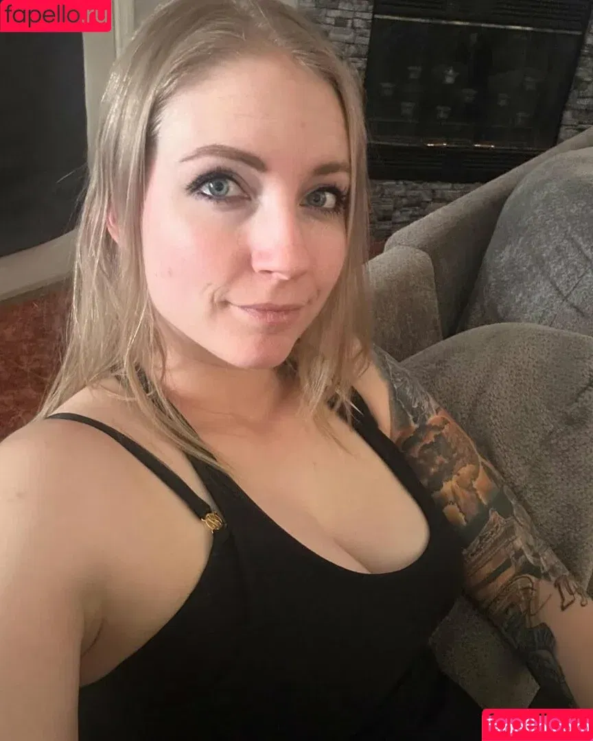 Rose / d4rthrose / roseuwu__ / rosexxo__ / rubirose Onlyfans Photo Gallery 