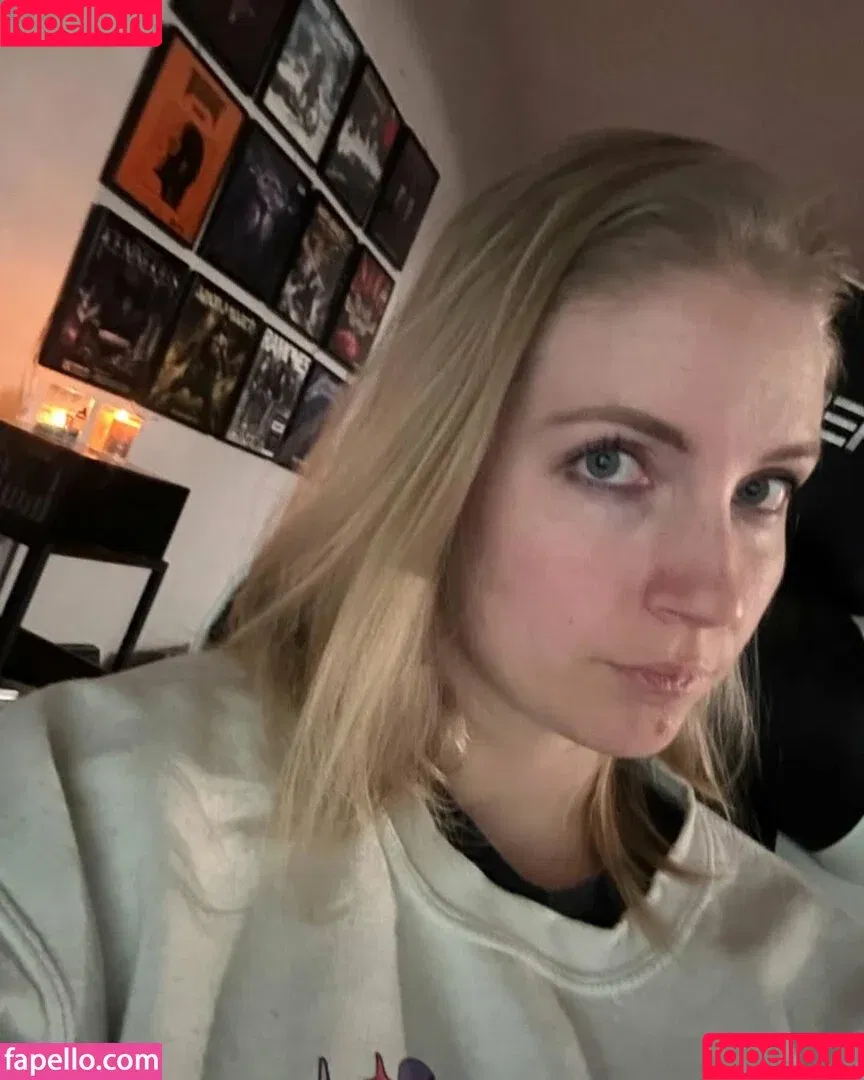 Rose / d4rthrose / roseuwu__ / rosexxo__ / rubirose Onlyfans Photo Gallery 