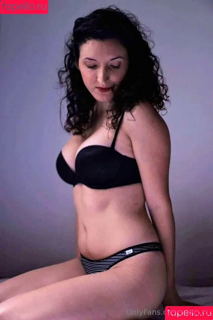 laelfica Onlyfans Photo Gallery 