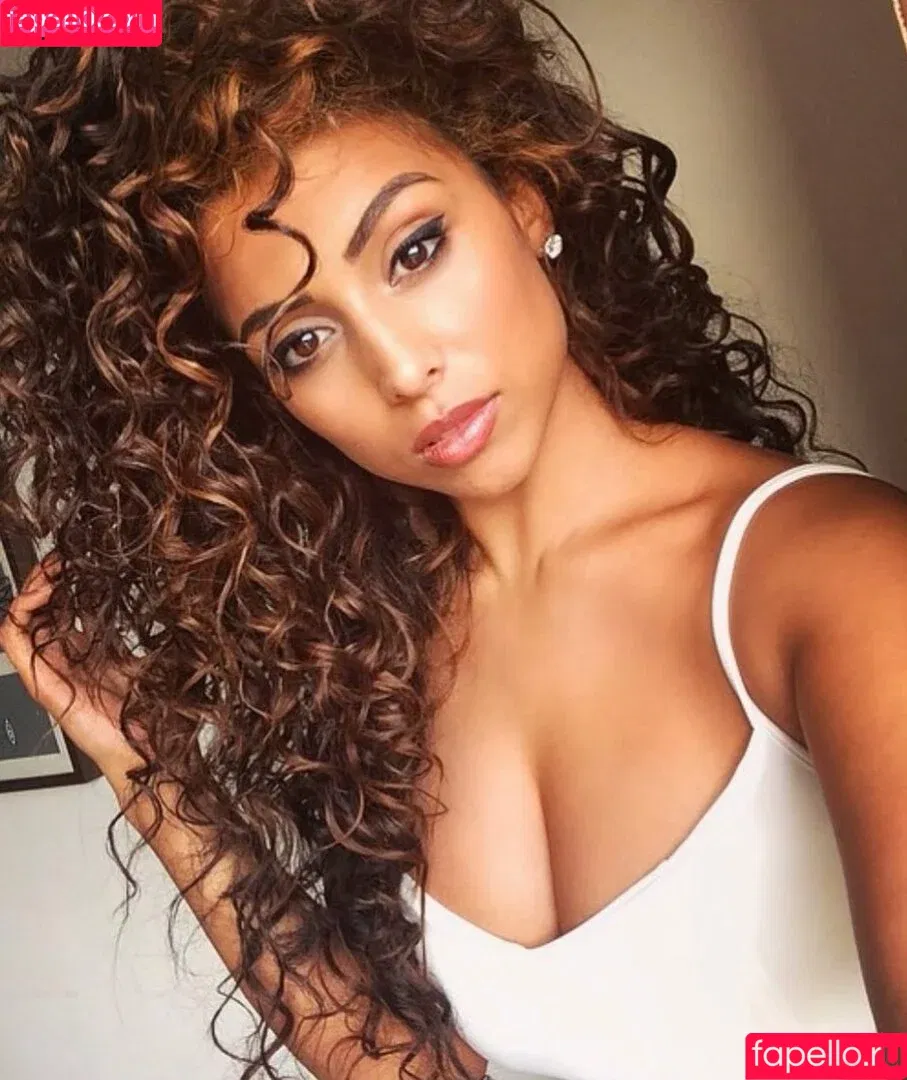 Robin Roxette / oh.my.roxette / robinroxette Onlyfans Photo Gallery 