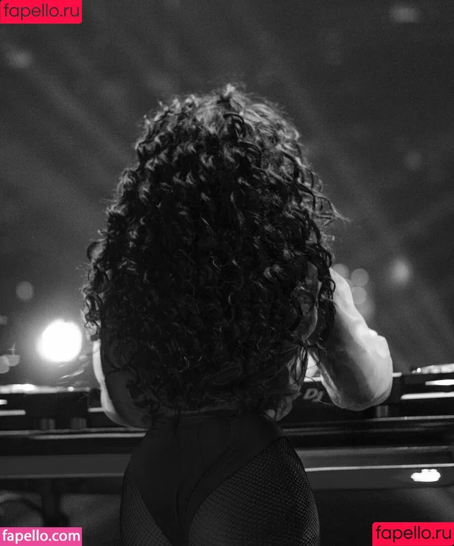 Robin Roxette / oh.my.roxette / robinroxette Onlyfans Photo Gallery 