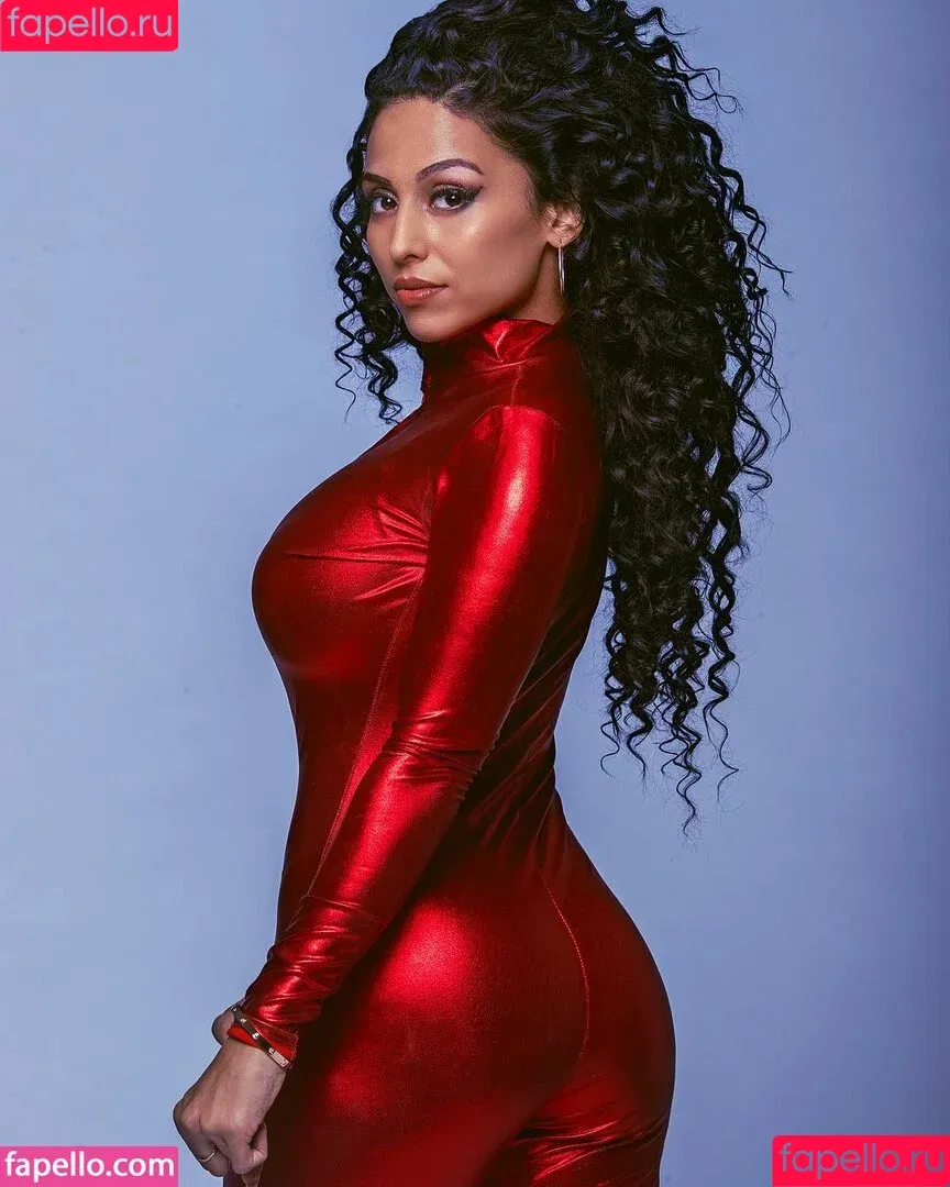 Robin Roxette / oh.my.roxette / robinroxette Onlyfans Photo Gallery 