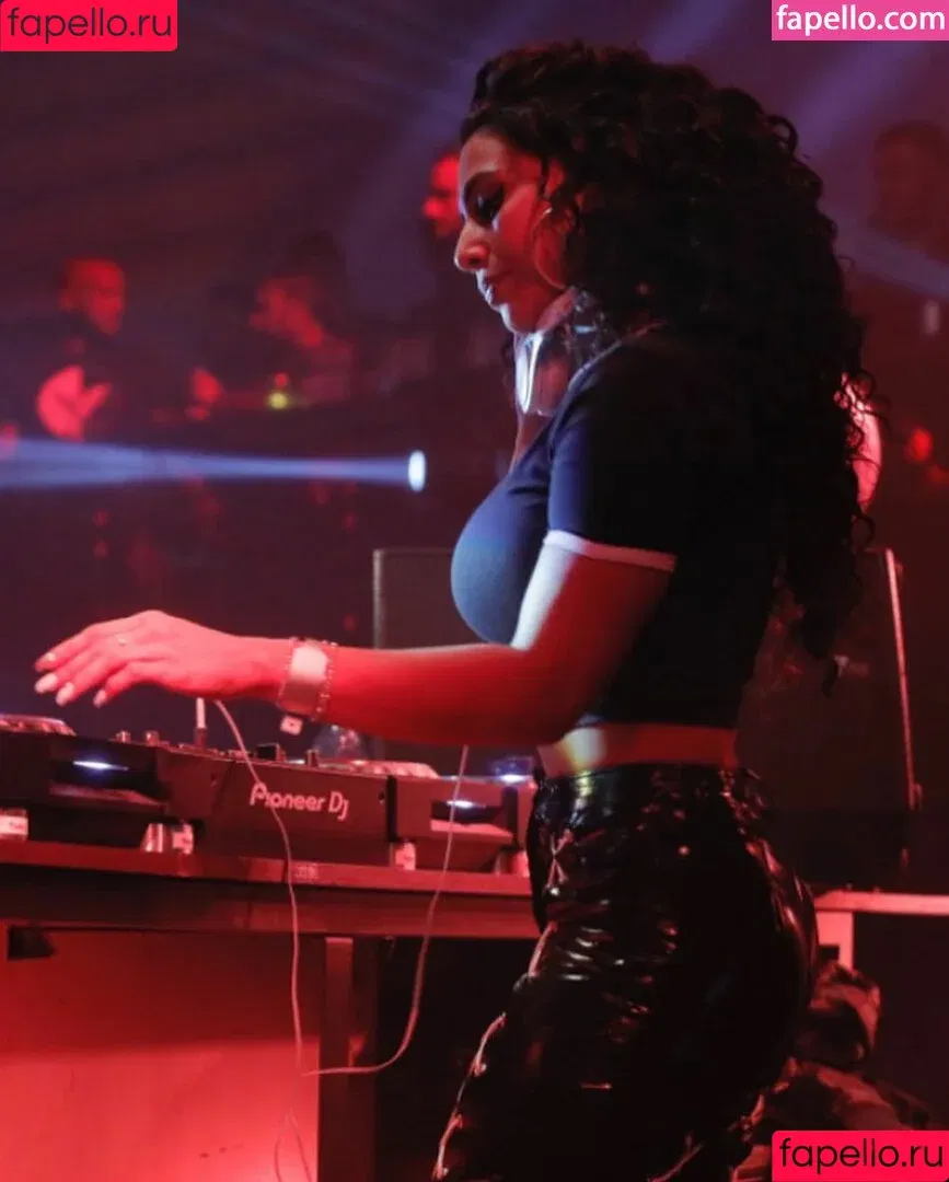 Robin Roxette / oh.my.roxette / robinroxette Onlyfans Photo Gallery 