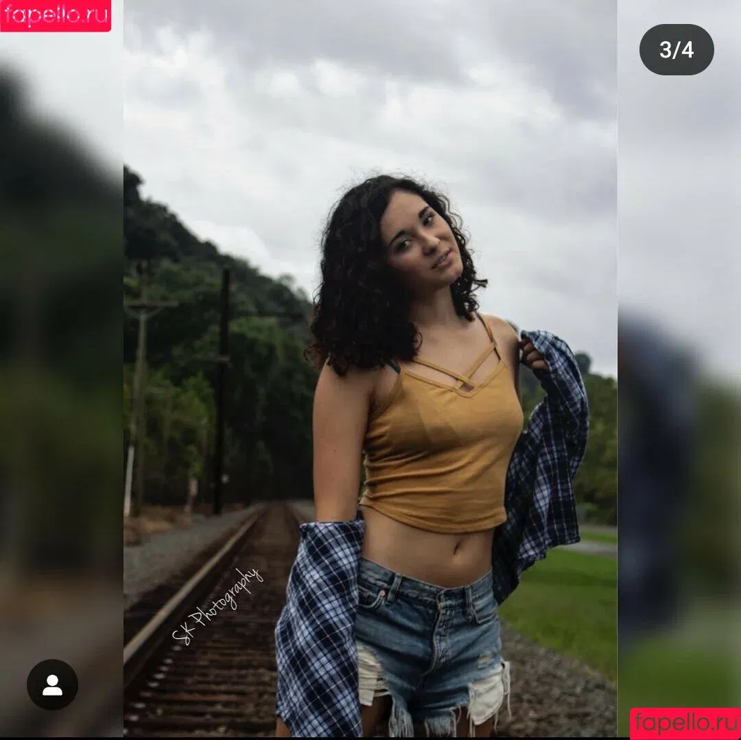 Meghan Lane / meghan__lane_ / meglane / megzylane Onlyfans Photo Gallery 