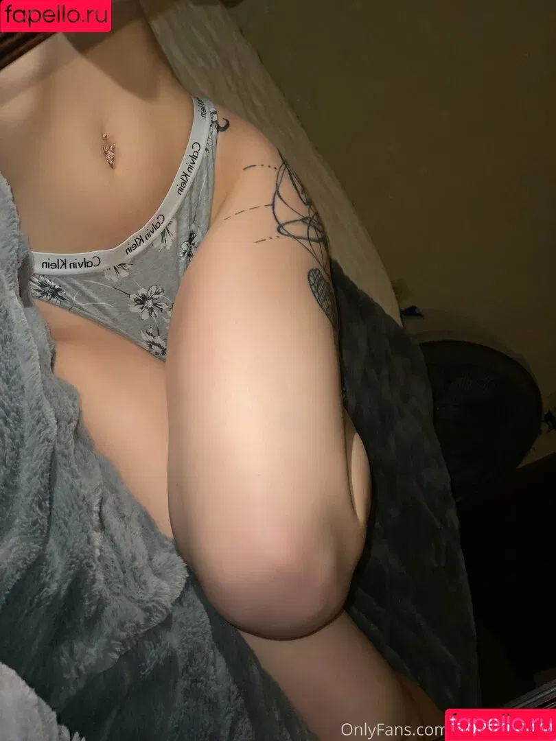 ariagb / inspiredbyari Onlyfans Photo Gallery 