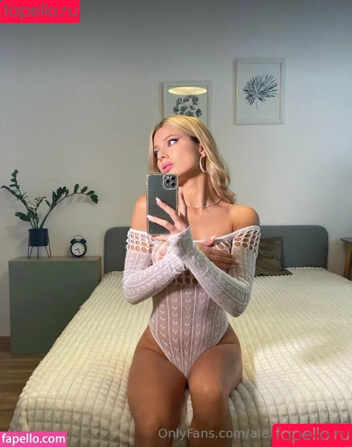 alexandra_foxy Onlyfans Photo Gallery 