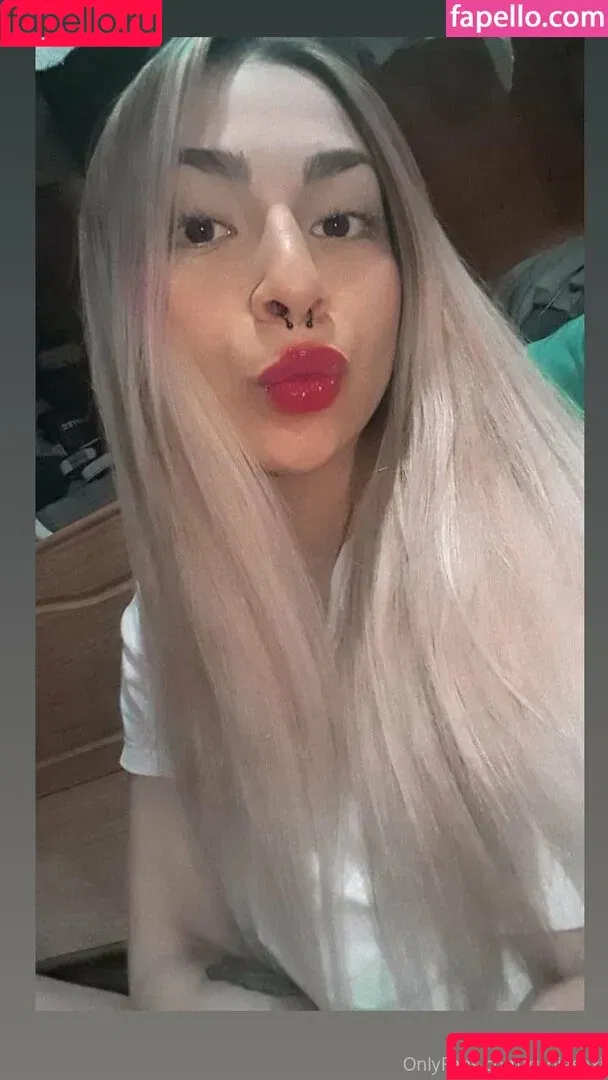 _natalybaby / natalybabyy Onlyfans Photo Gallery 