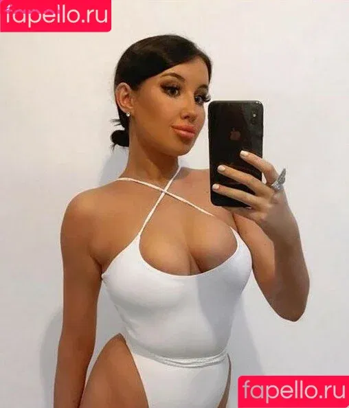 Kate Patterson / kateeexx / misskatepatterson Onlyfans Photo Gallery 