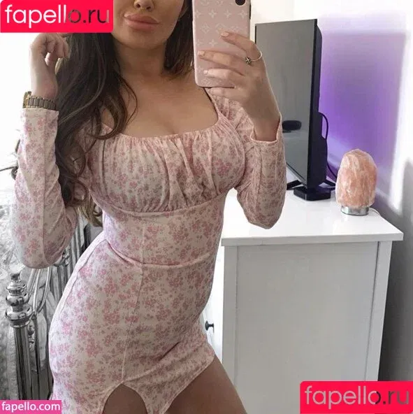 Kate Patterson / kateeexx / misskatepatterson Onlyfans Photo Gallery 