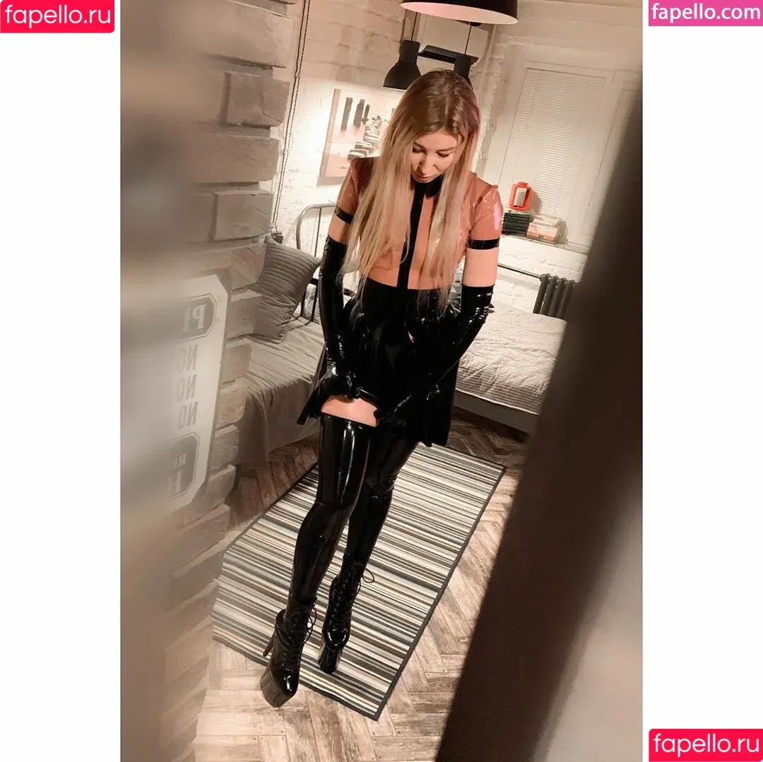 Anna Bronnica / Bronnica / Bronnica92 Onlyfans Photo Gallery 