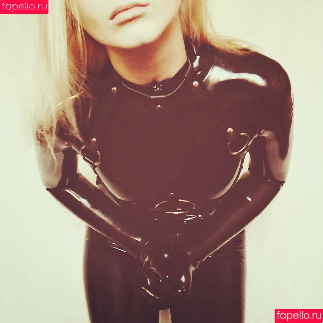 Anna Bronnica / Bronnica / Bronnica92 Onlyfans Photo Gallery 