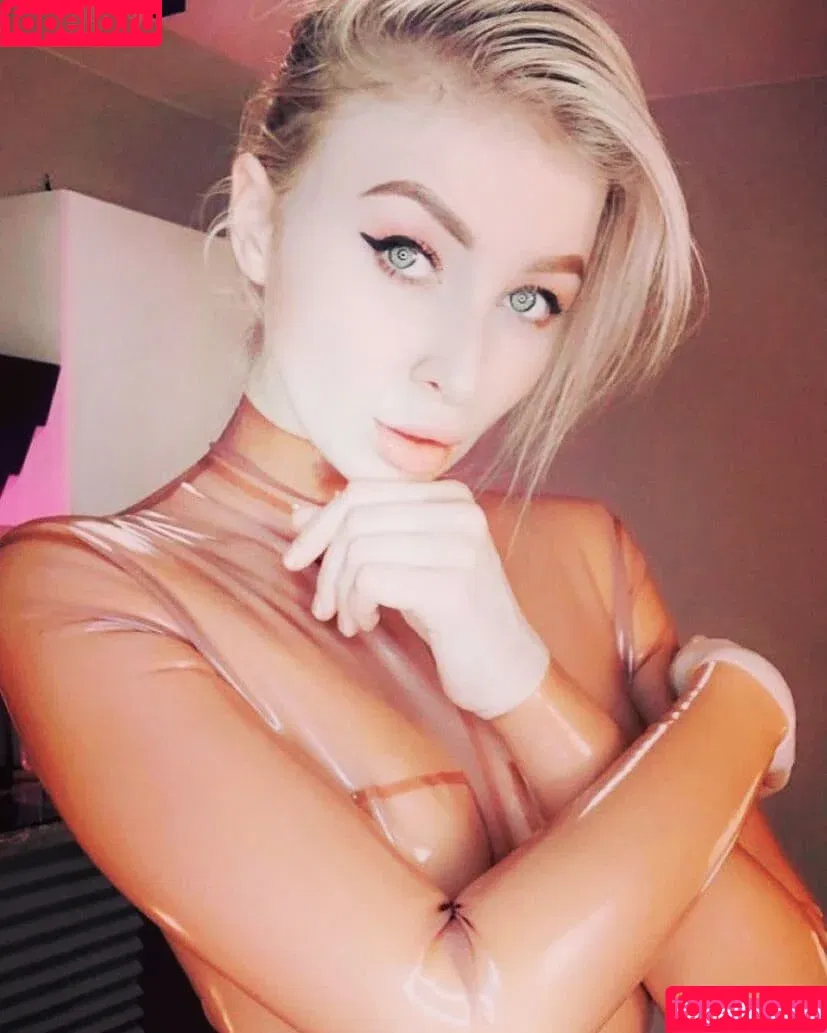 Anna Bronnica / Bronnica / Bronnica92 Onlyfans Photo Gallery 