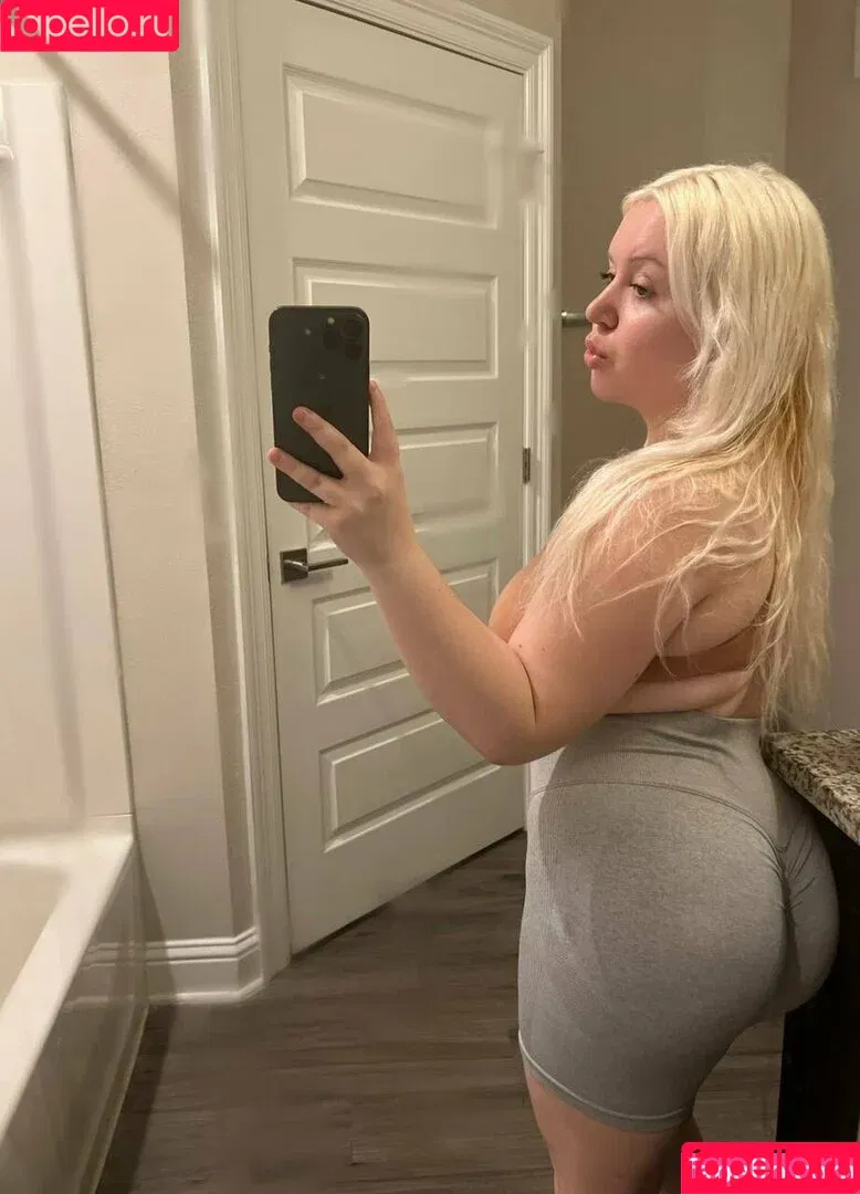 theonlyliv / theonlyliv__ Onlyfans Photo Gallery 