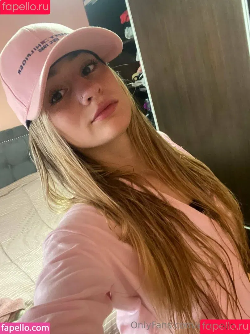 emily.2006 / emily20066505 Onlyfans Photo Gallery 