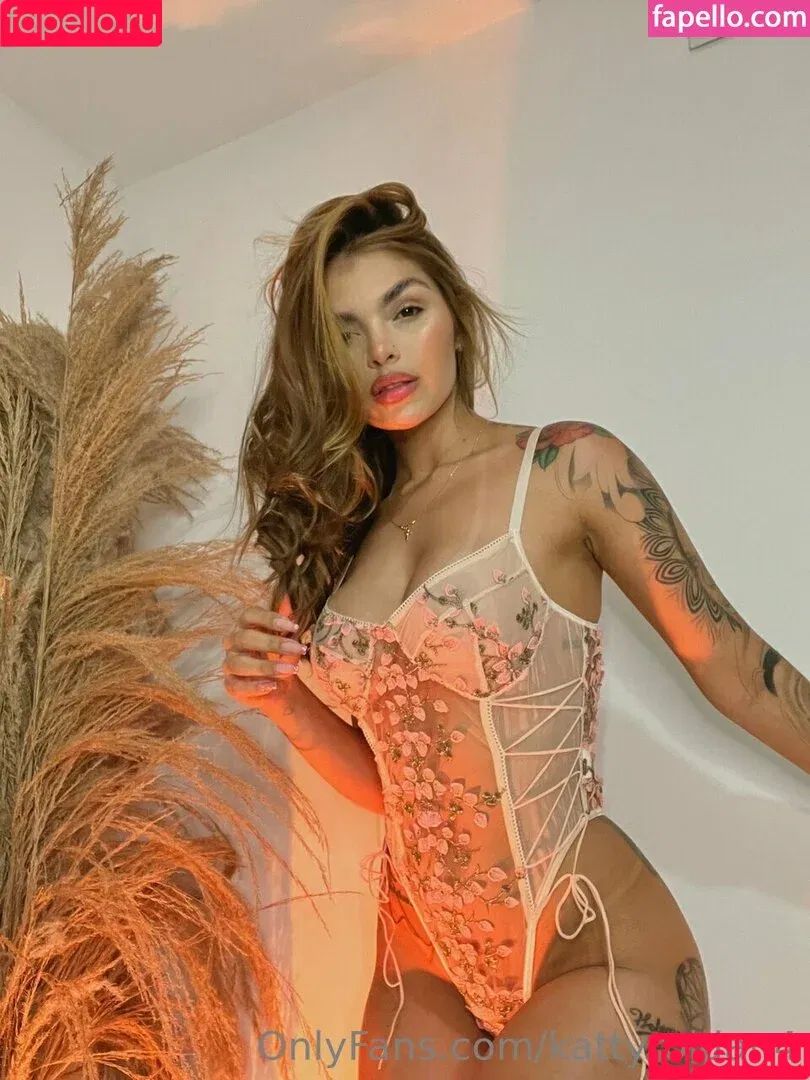 Katty Roldan / kattyroldan4 / kattyroldanoficial Onlyfans Photo Gallery 