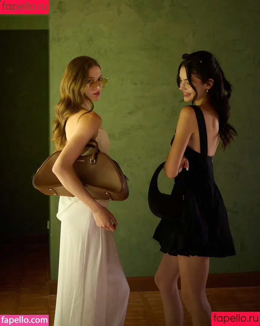 Model / Sonya Zoloeva / sonyazoloeva Onlyfans Photo Gallery 