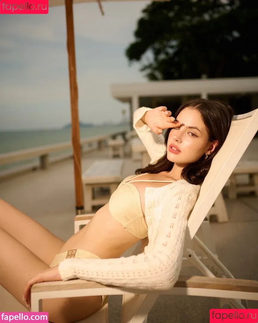 Model / Sonya Zoloeva / sonyazoloeva Onlyfans Photo Gallery 