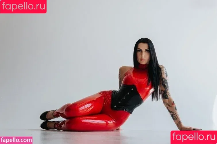 Anastasia Firebird / luxurykate / nastyafirebird / nastyafirebird_official Onlyfans Photo Gallery 