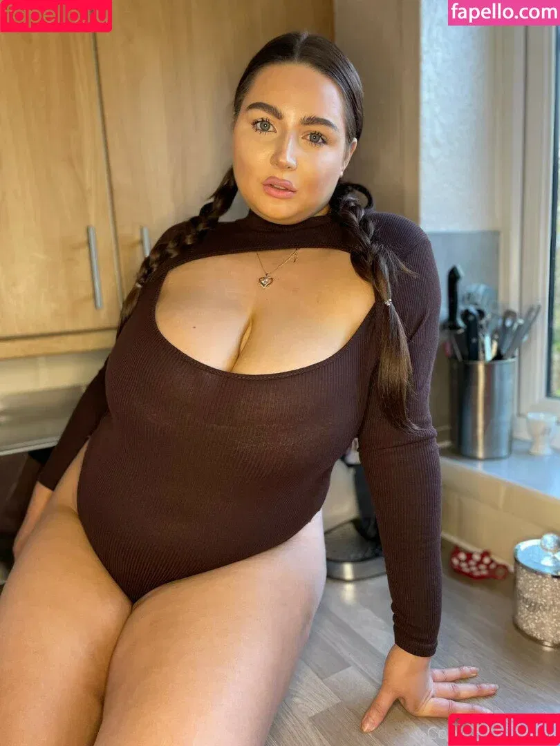 Luci May / Uktittygoddess / luci267 Onlyfans Photo Gallery 