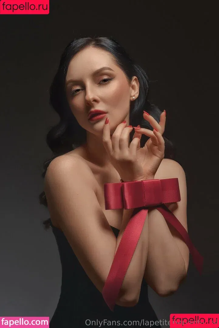 lapetiteperleofficial Onlyfans Photo Gallery 