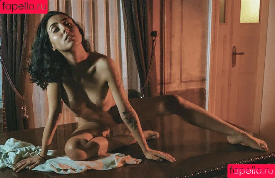 _naissance / ampinari Onlyfans Photo Gallery 