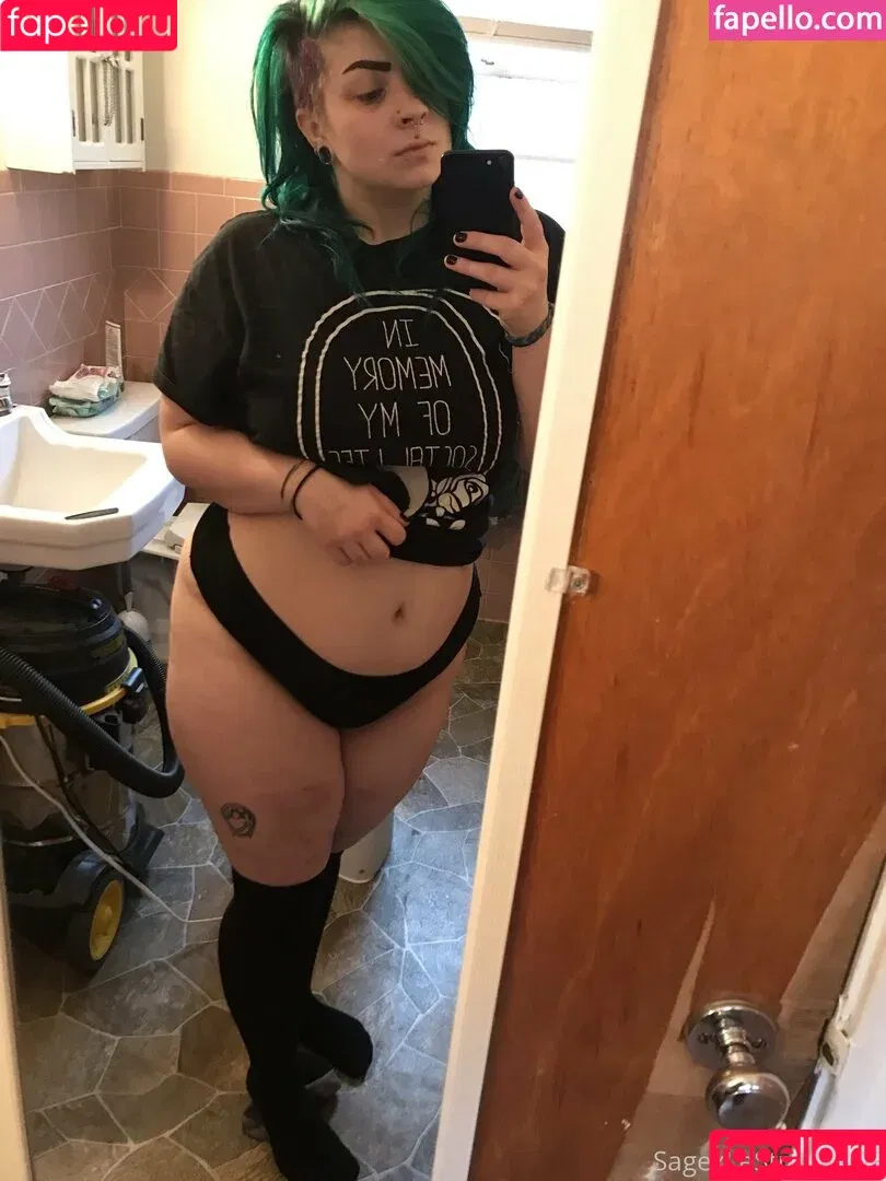 strangexdaisy / thestrangedaisy Onlyfans Photo Gallery 