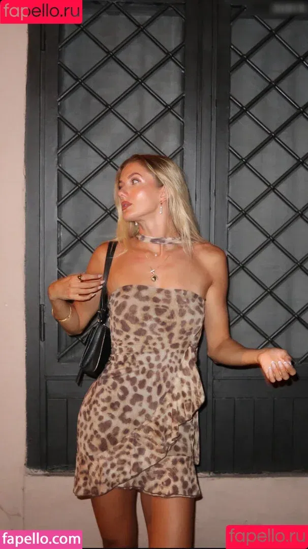 Alica Schmidt / alicasmd / nathalieschmidt Onlyfans Photo Gallery 