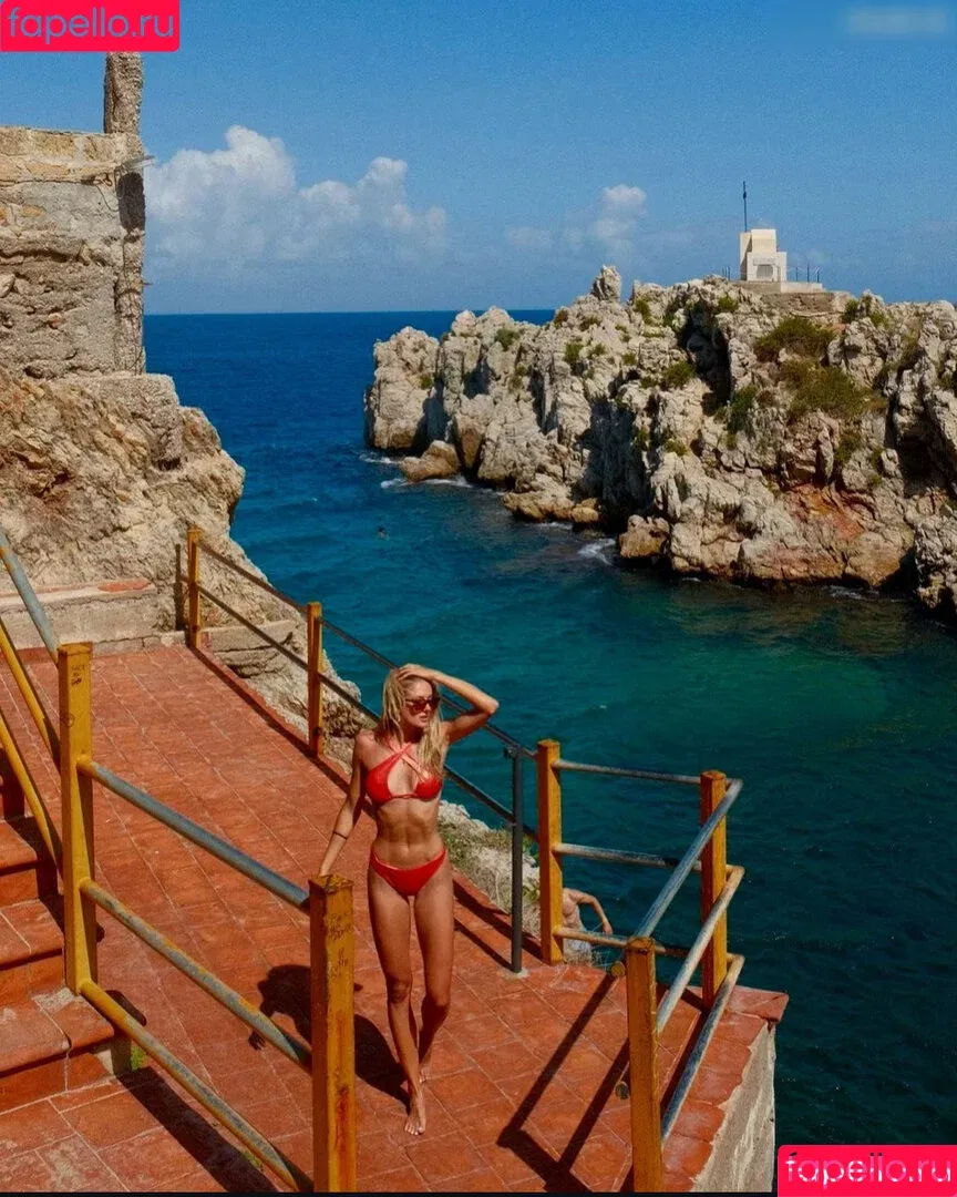 Alica Schmidt / alicasmd / nathalieschmidt Onlyfans Photo Gallery 