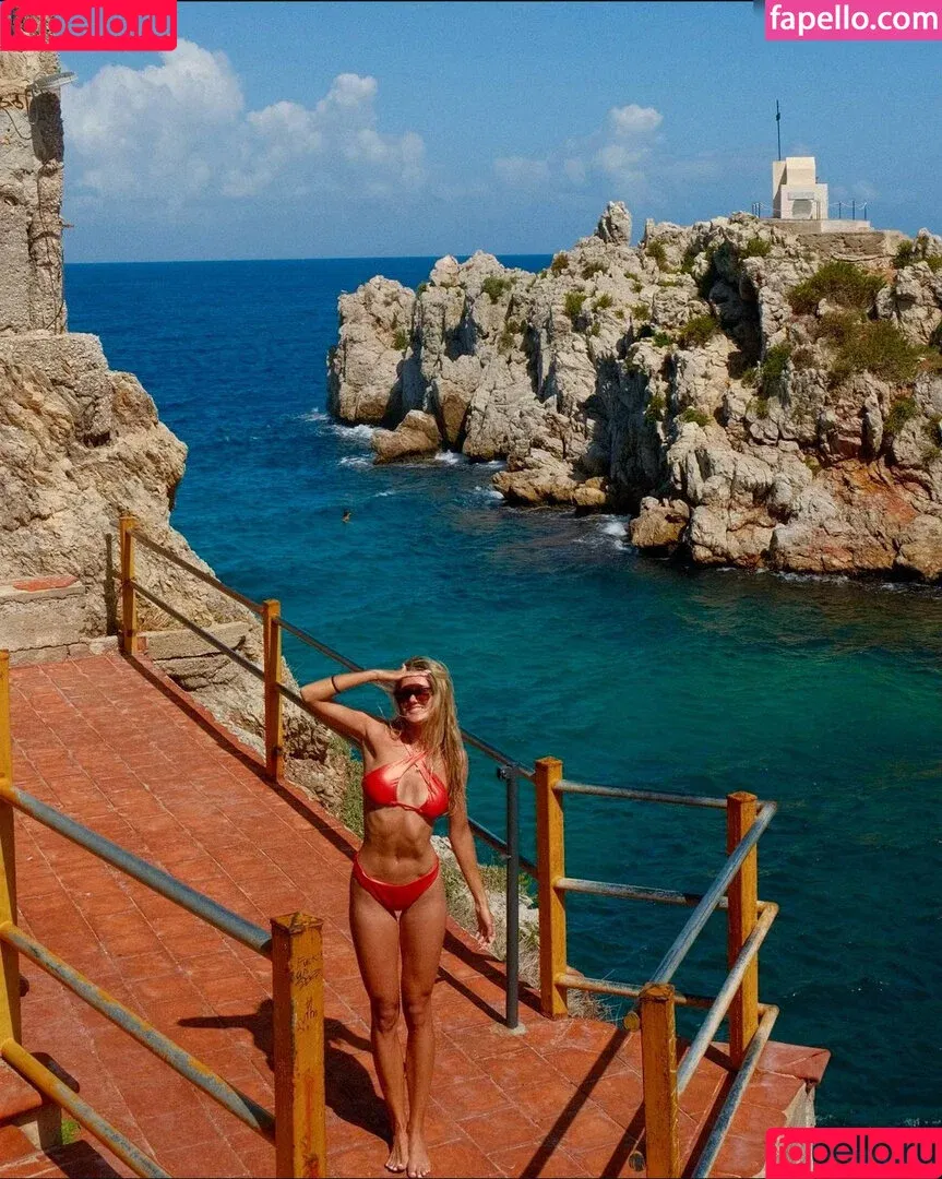 Alica Schmidt / alicasmd / nathalieschmidt Onlyfans Photo Gallery 