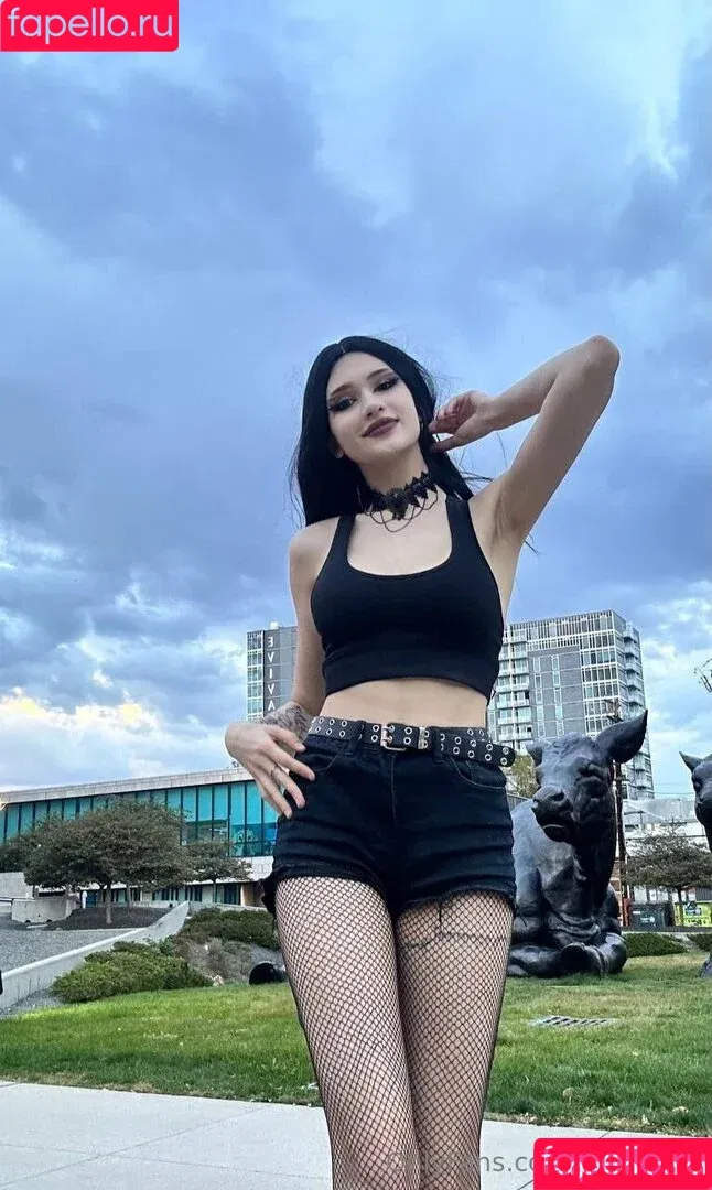 vampkira / vampkira_art Onlyfans Photo Gallery 