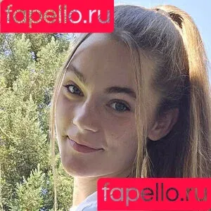 Juniper Ren / PetiteComer / PlaywithJuni / Pup_JuniperRen / juni_thepuppy Onlyfans Photo Gallery 