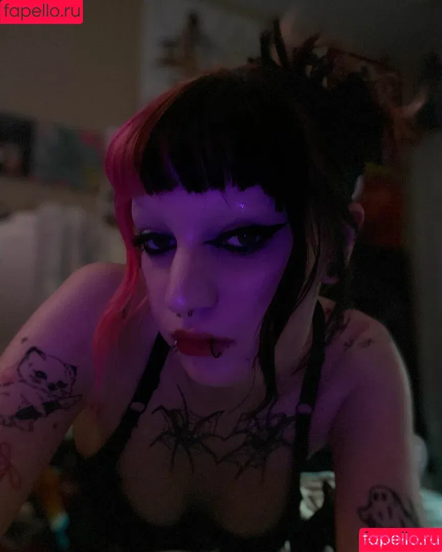 Spookyhomicide / Spookypuppyy Onlyfans Photo Gallery 